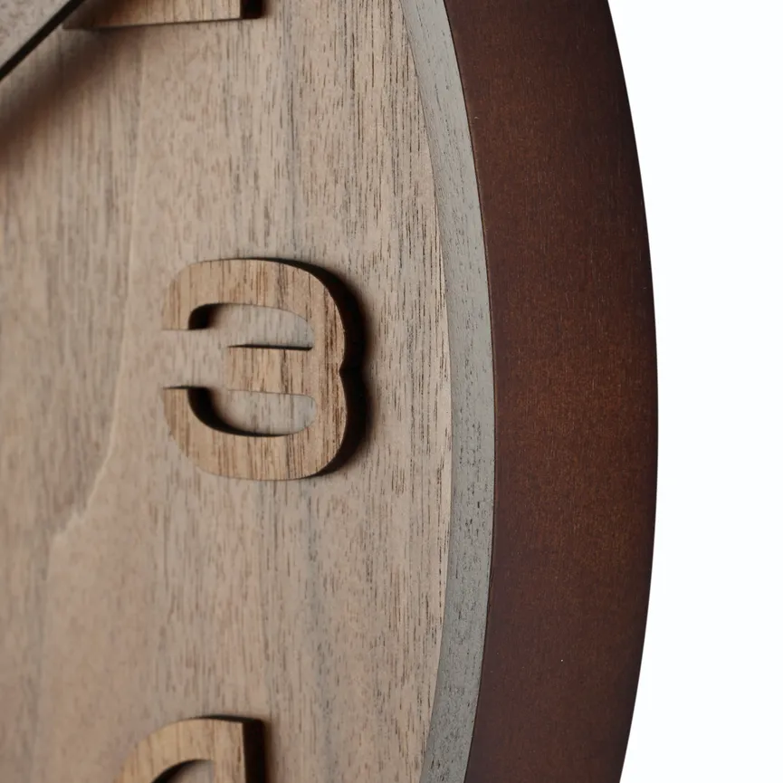 Quarzwanduhr "Wood Medium" detail