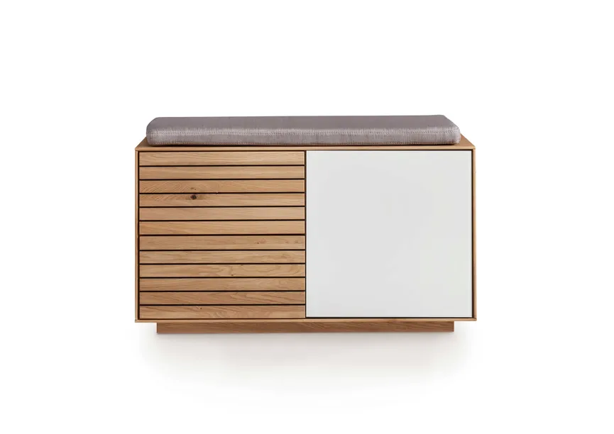 Garderobenbank detail