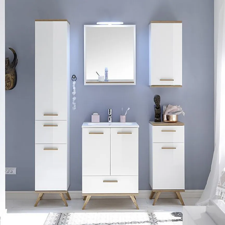 *Hochschrank milieu