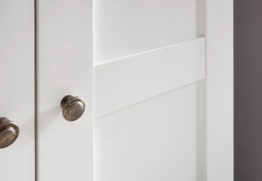 Drehtürenschrank 6-trg. detail