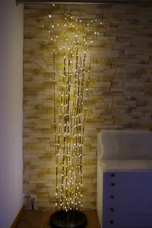 LED-Stehlampe