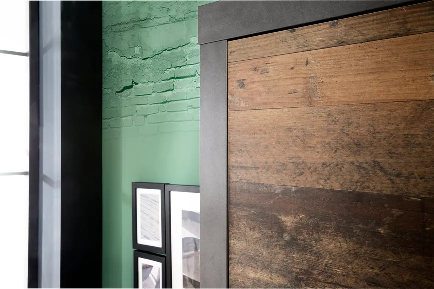 Garderobenschrank detail