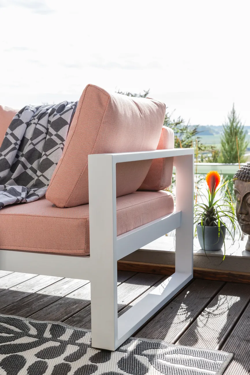 ** Lounge rechts detail