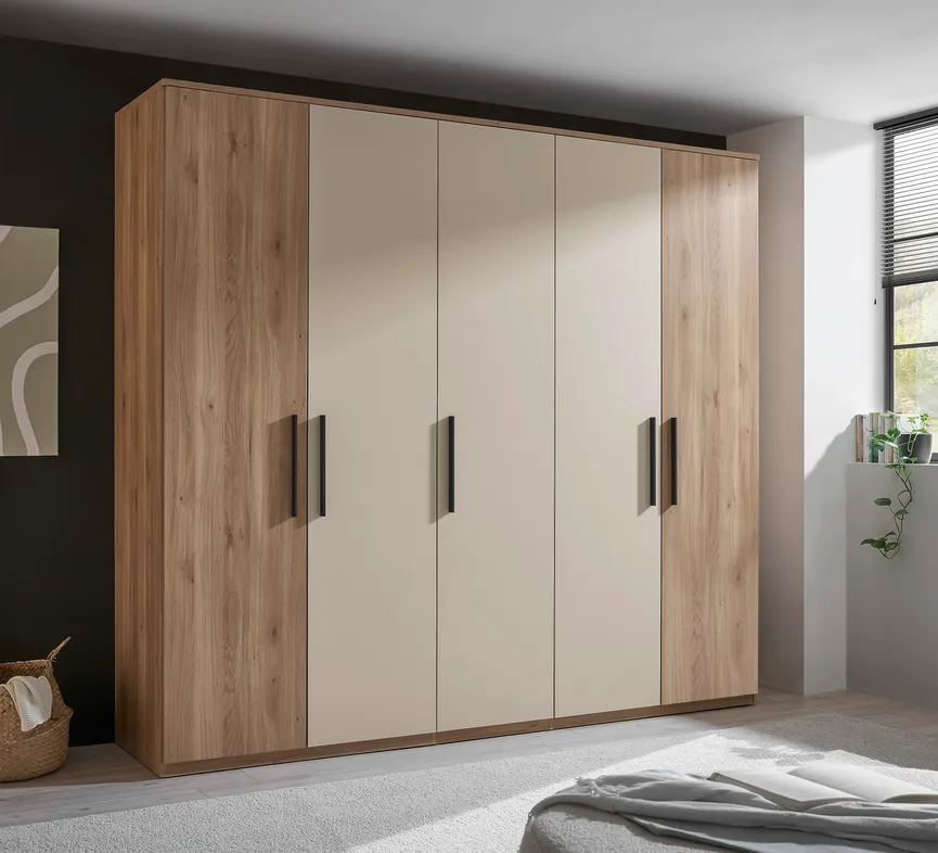 Drehtürenschrank, 5-trg. hauptaufnahme