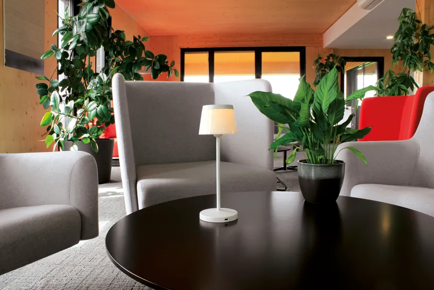 Akku-Tischleuchte "Eva" milieu