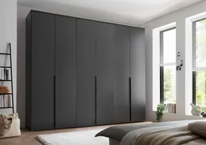 Kleiderschrank