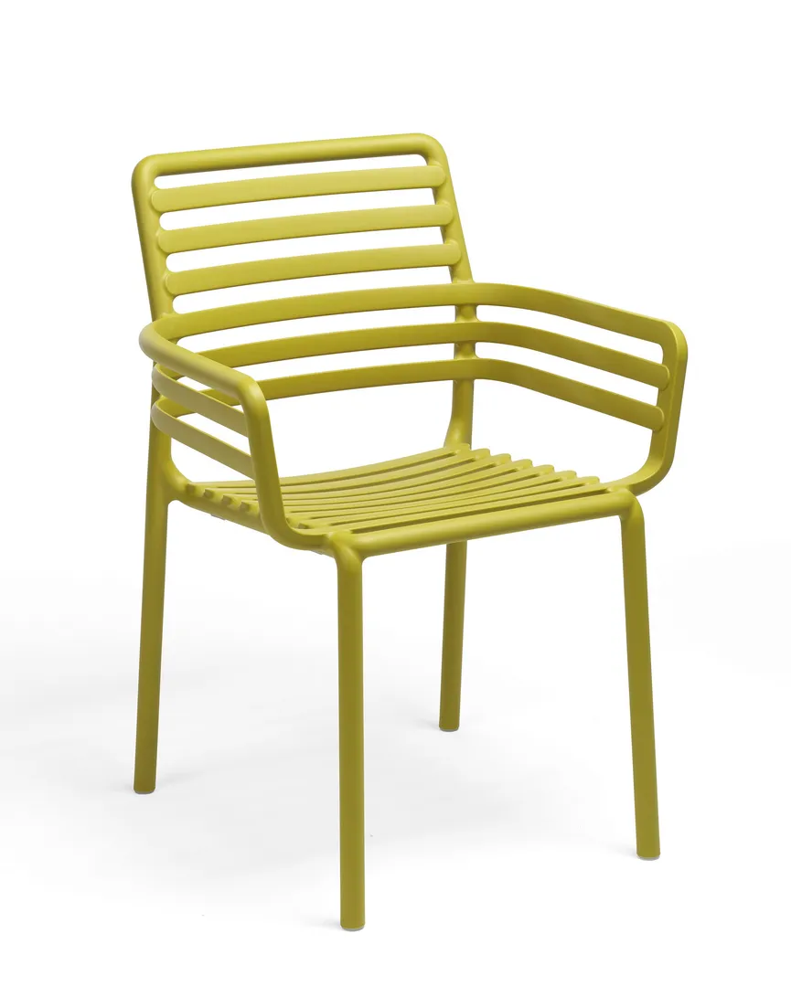 Armlehnenstuhl hauptaufnahme