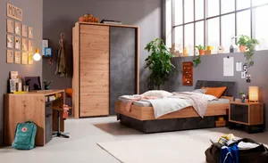 Schwebetürenschrank