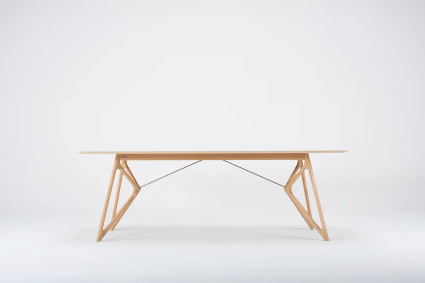 Tisch 0A2 hauptaufnahme