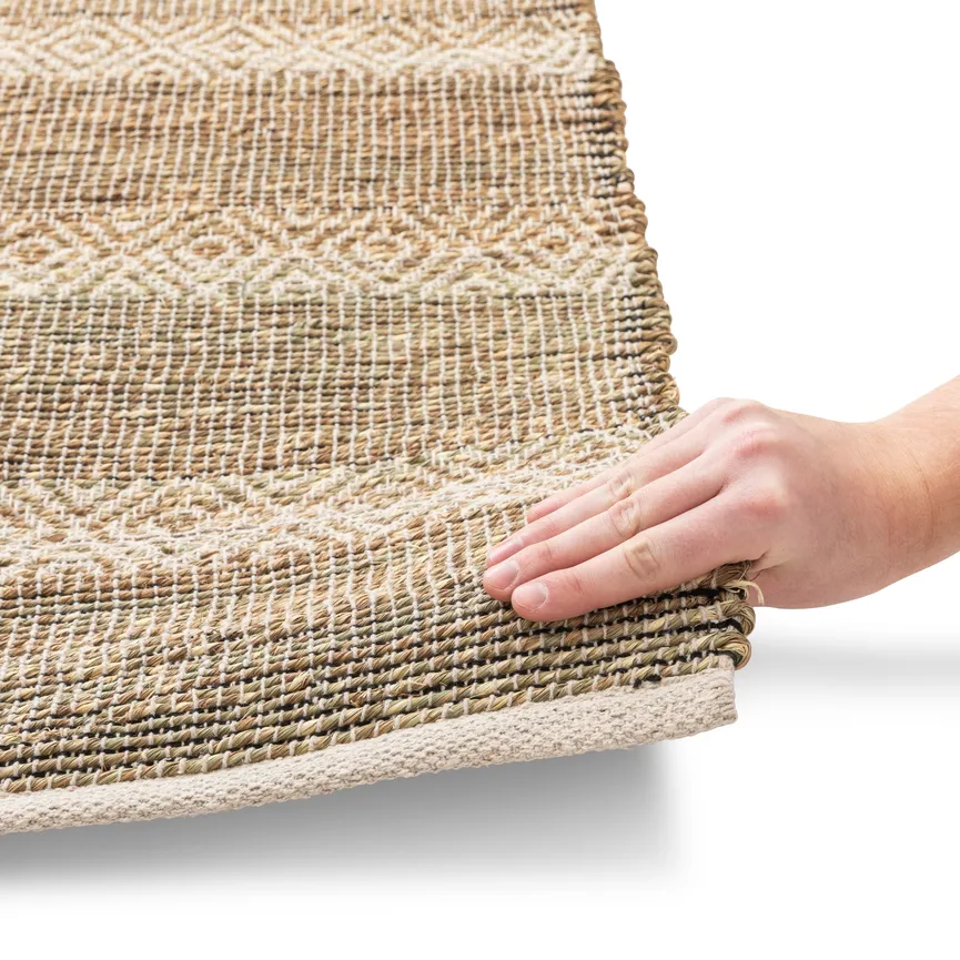 **  Brenta Durry detail