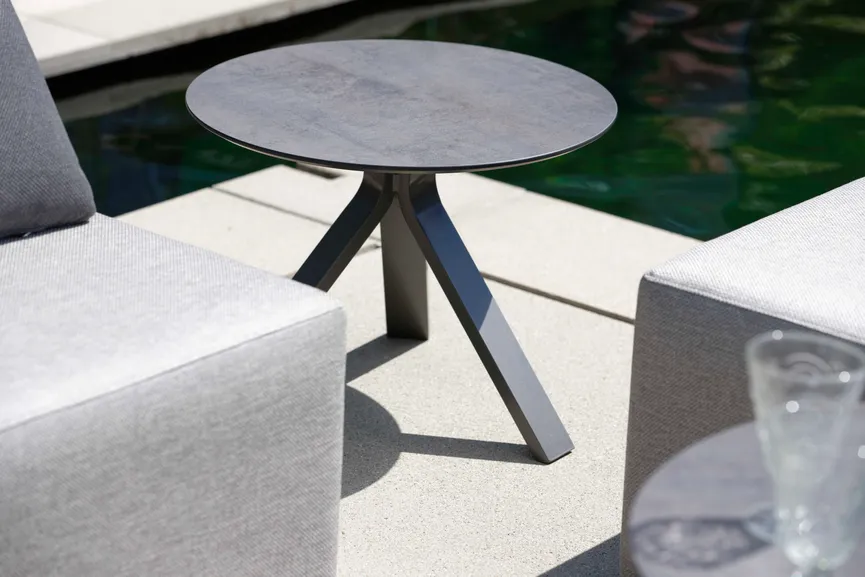 Beistelltisch detail