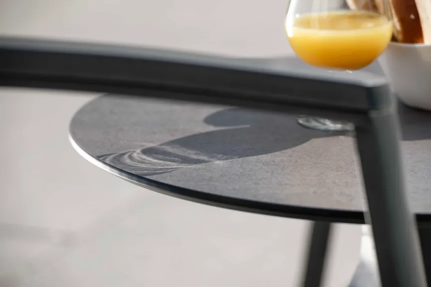 Beistelltisch detail