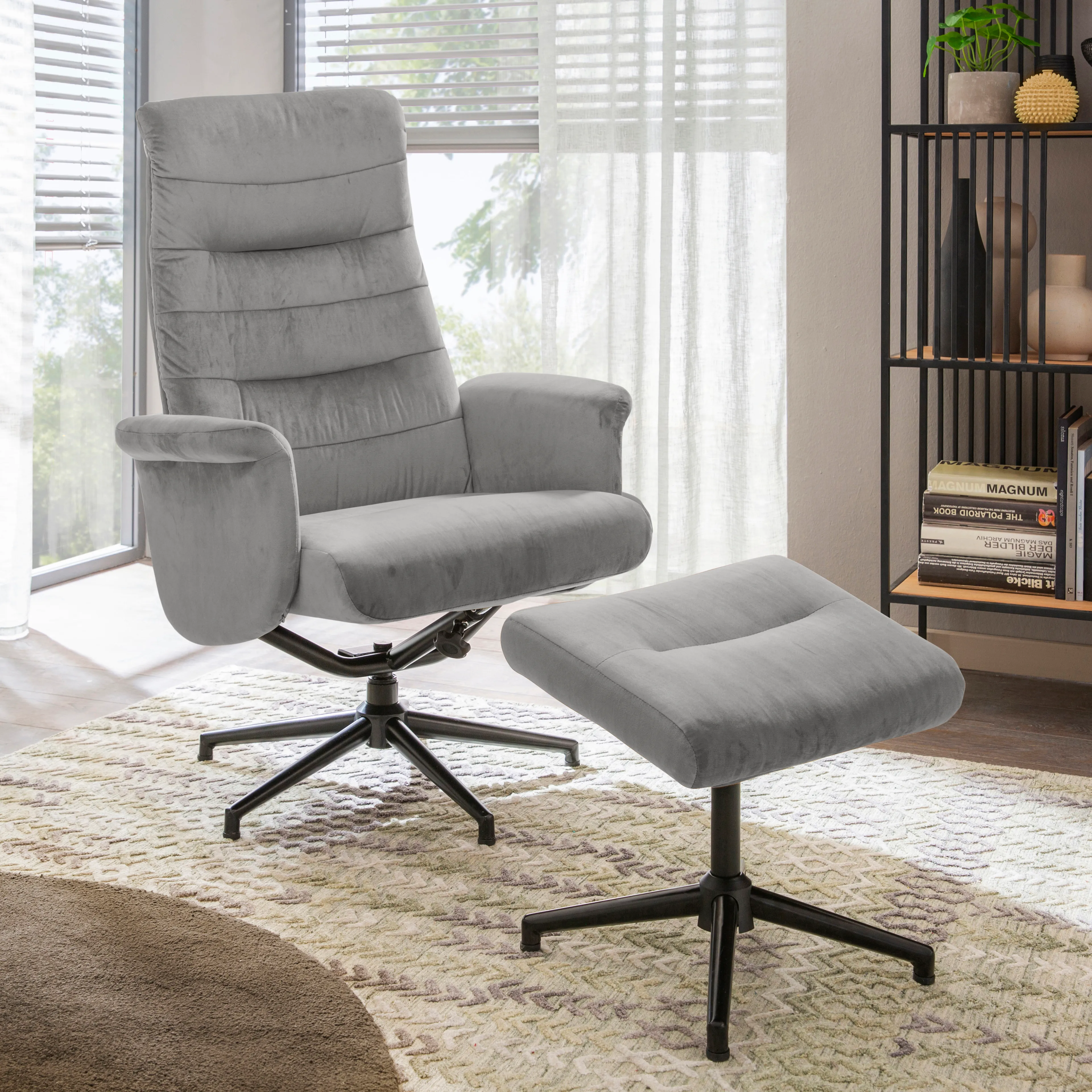 Sessel mit Hocker Krems