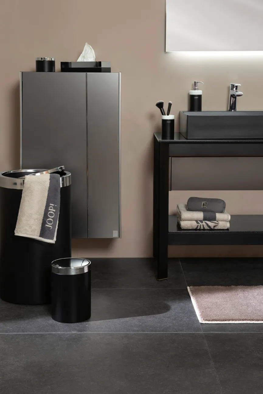 Mundbecher Chromeline schwarz milieu