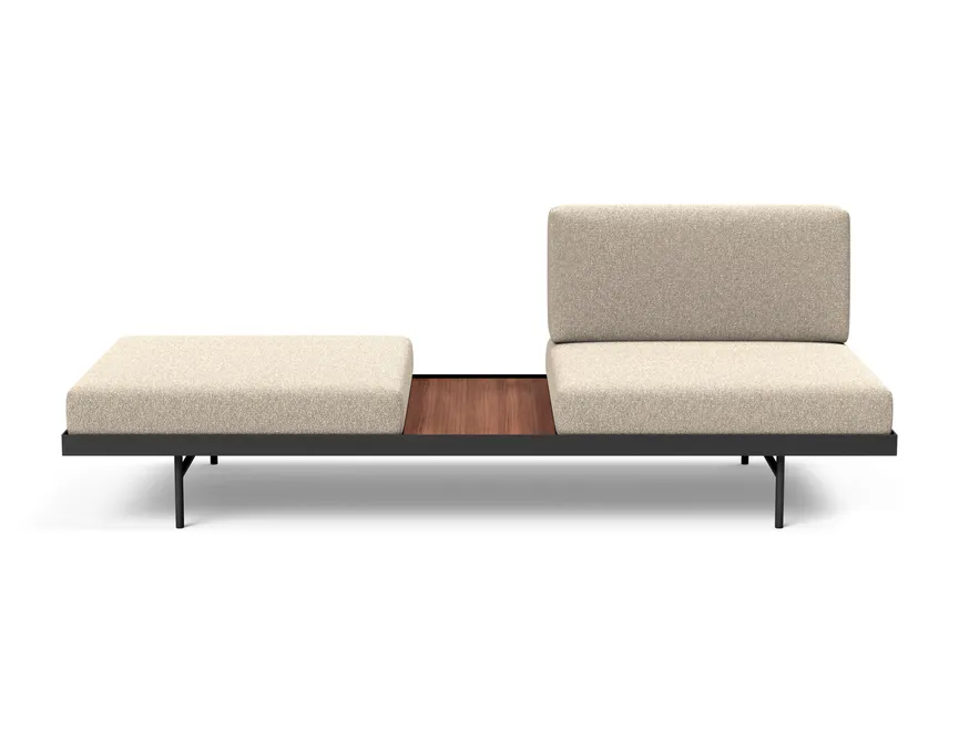 Sofa mit Walnusstisch detail