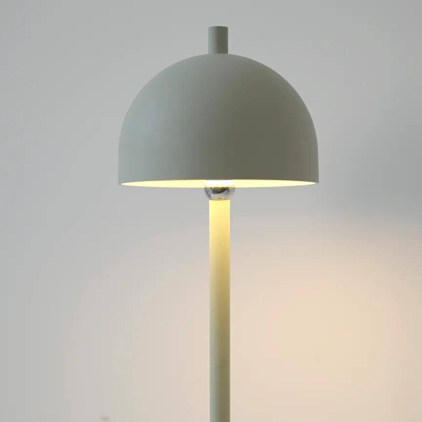 Akku-Stehleuchte "BELLIS" detail