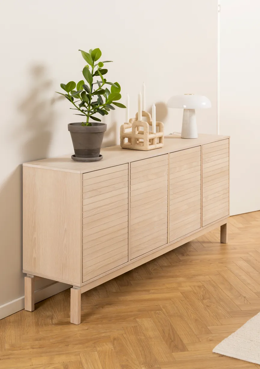 Sideboard milieu