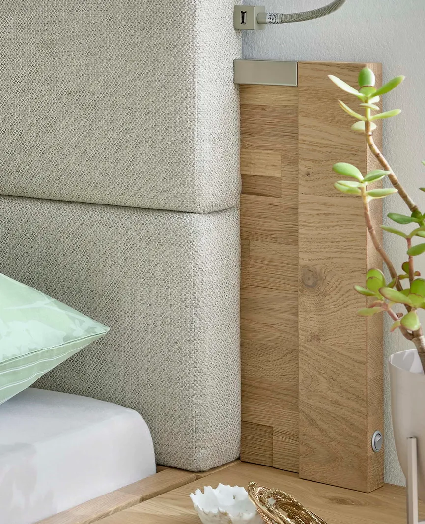 Paneelaufsatz rechts detail