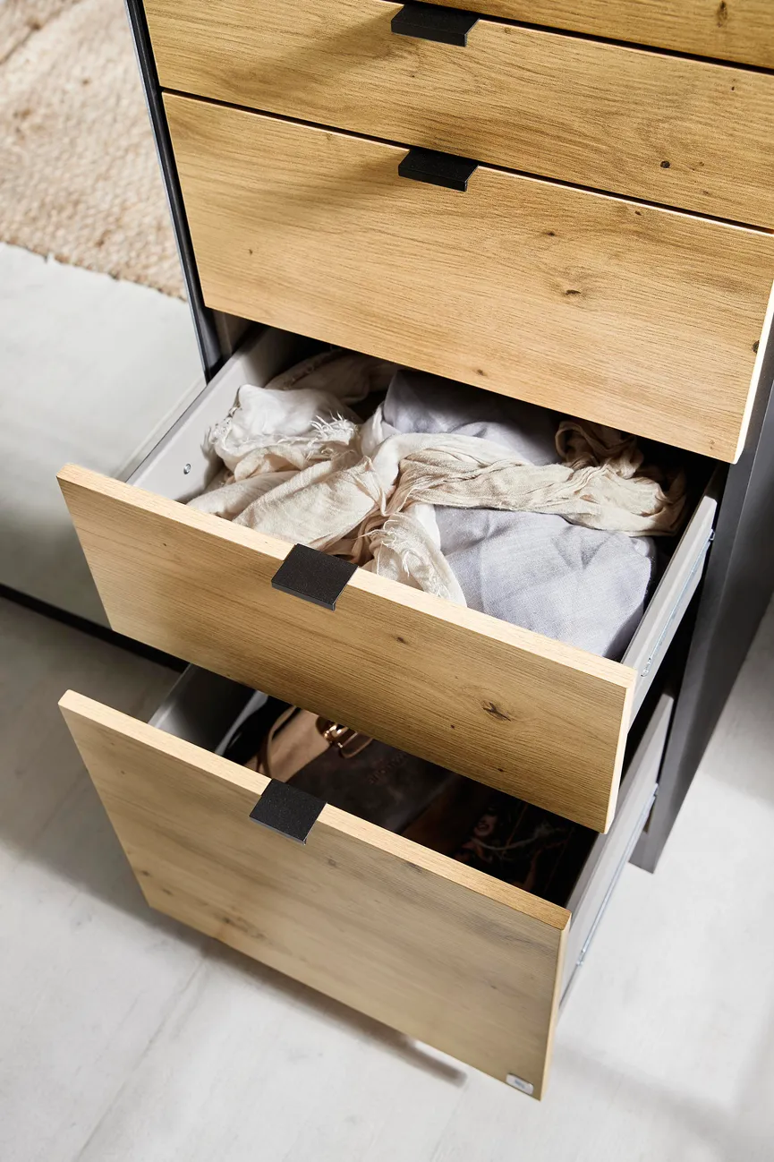 Drehtürenschrank detail
