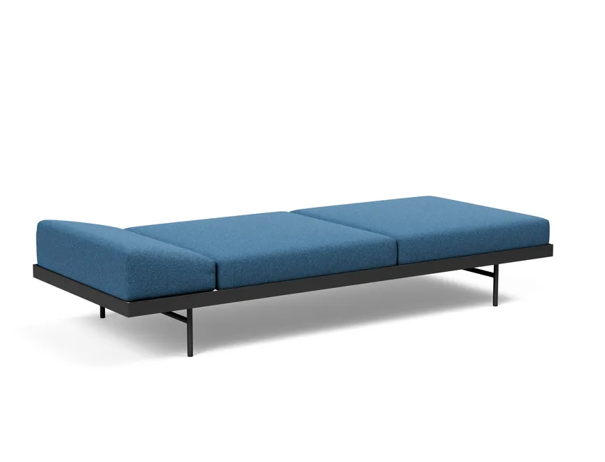 Sofa mit Walnusstisch detail