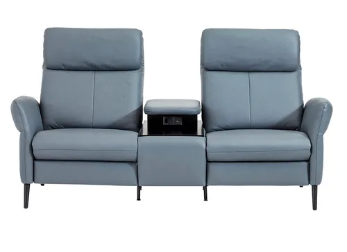 Sofa mit Zwischentisch