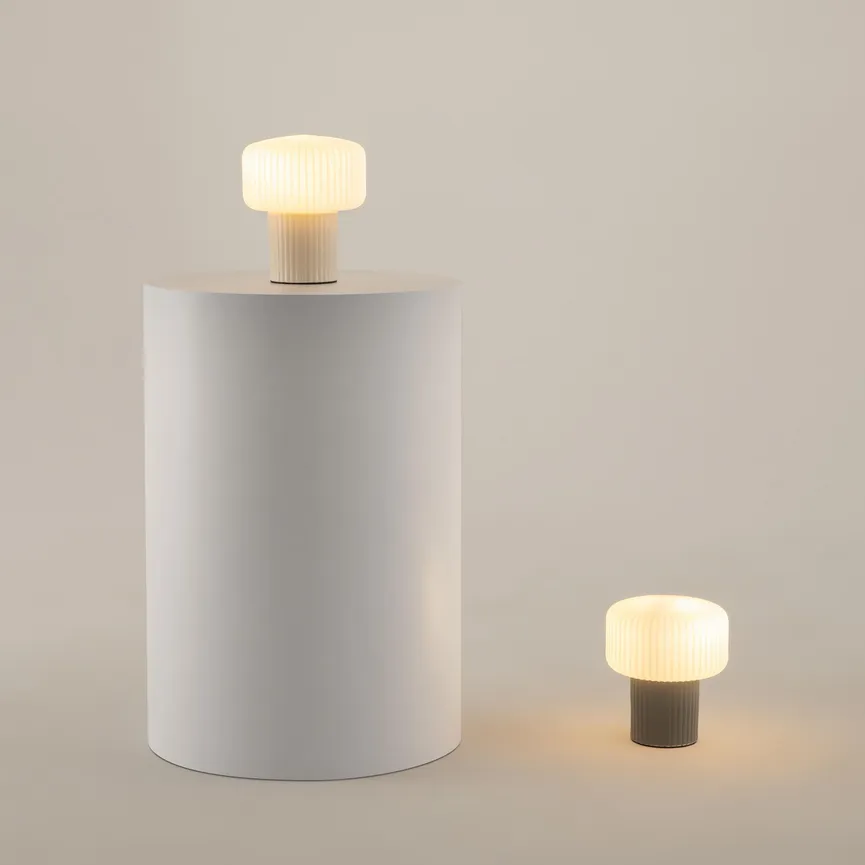 LED-Tischleuchte "Omaggio" milieu