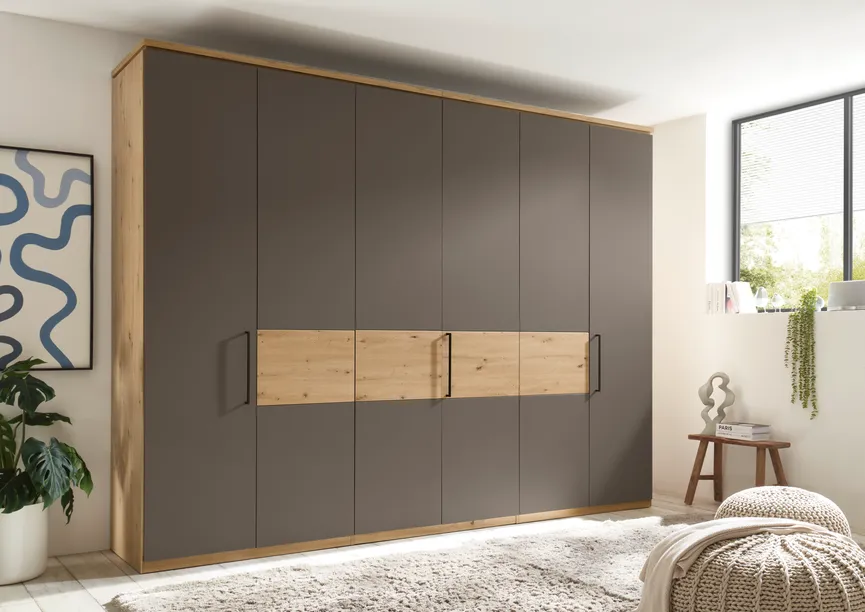 Drehtürenschrank milieu