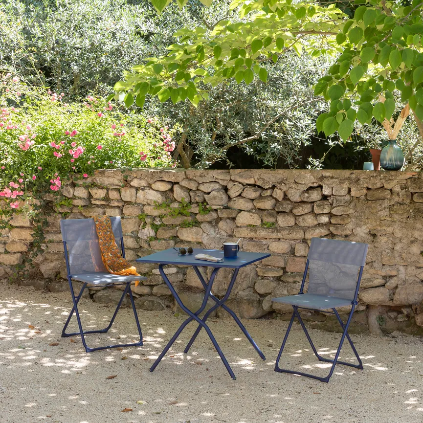 Tisch 70x64 cm milieu