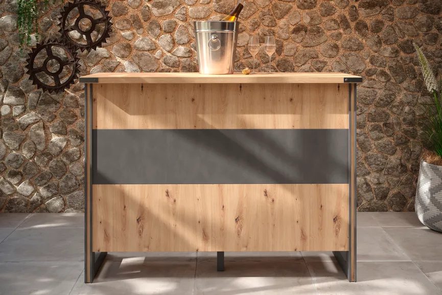 Bar detail