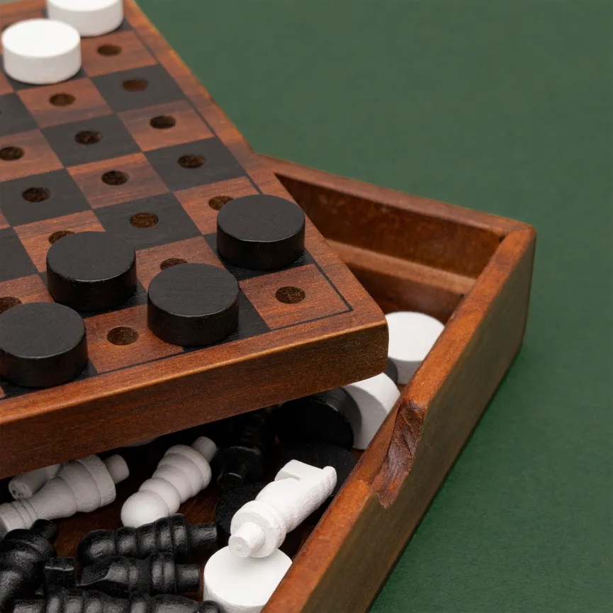Schach und Dame milieu