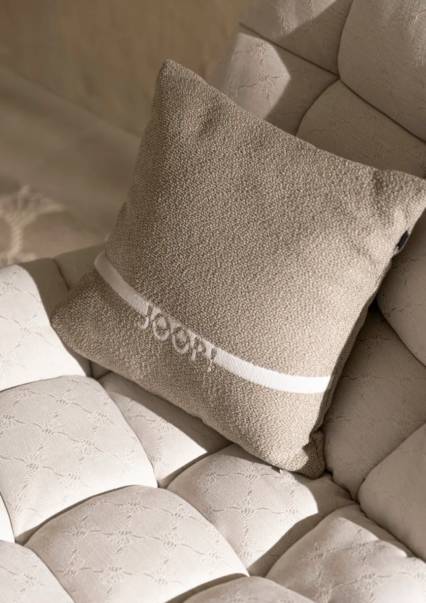 Lazy Chair detail