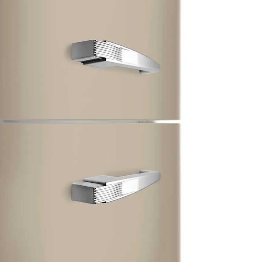 SMEG Kühl-/Gefrierkombination detail