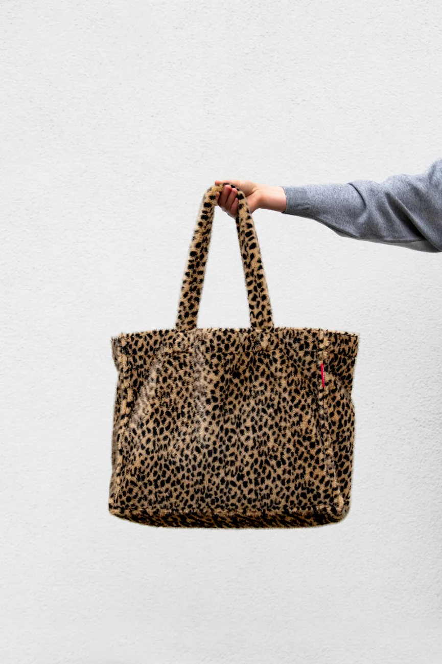 Softshopper "leo fake fur" milieu