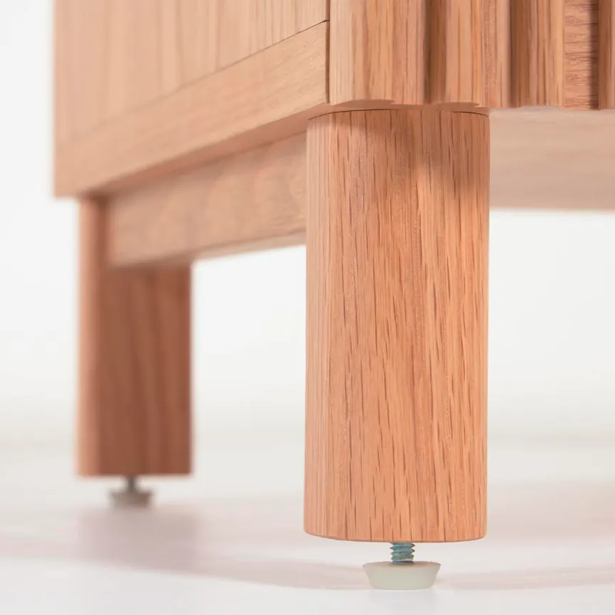 TV Lowboard detail