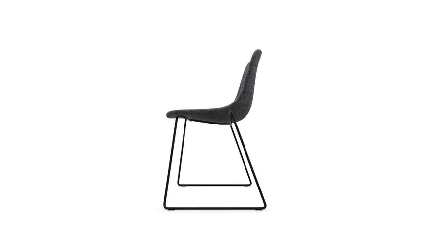Stuhl Sled fully upholstered detail