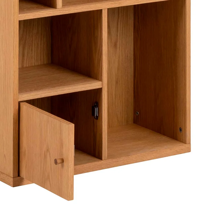 Bücherregal detail