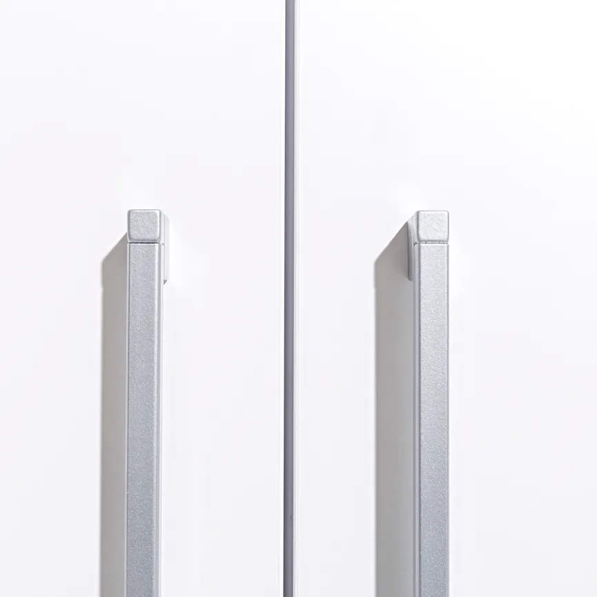 Kleiderschrank 3-trg. material_farbe