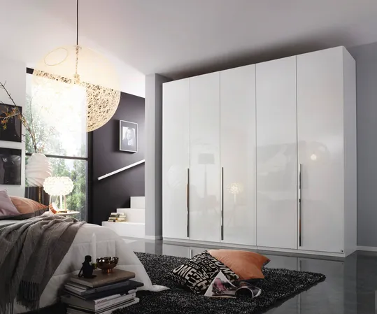 Kleiderschrank 