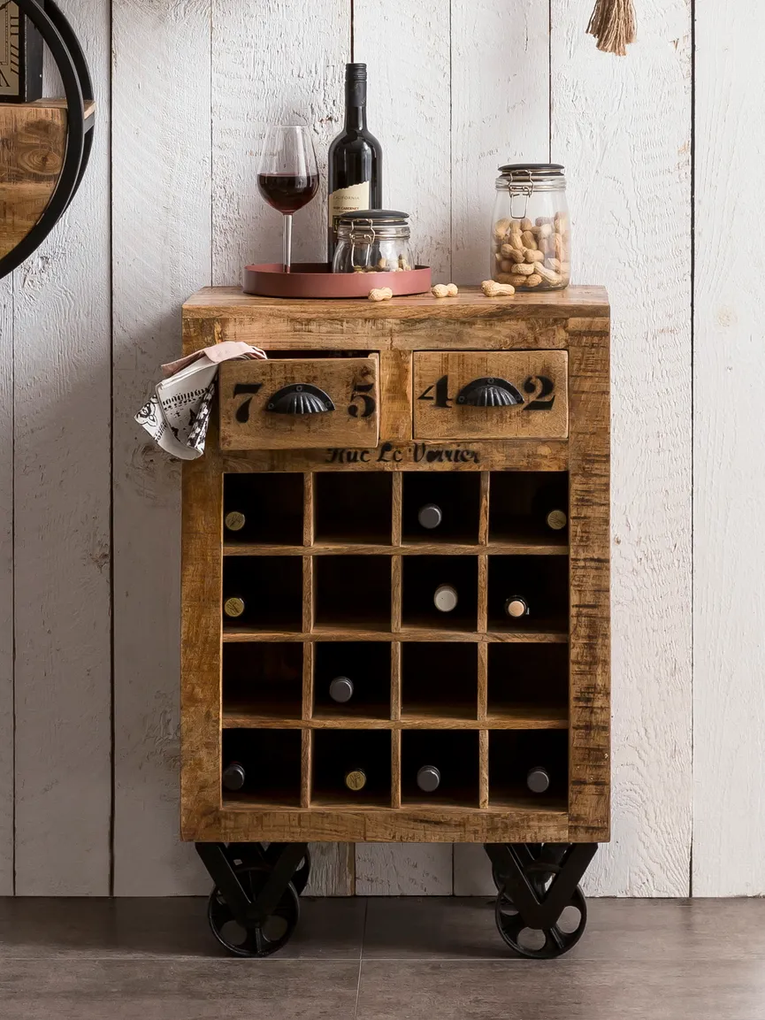Weinregal milieu