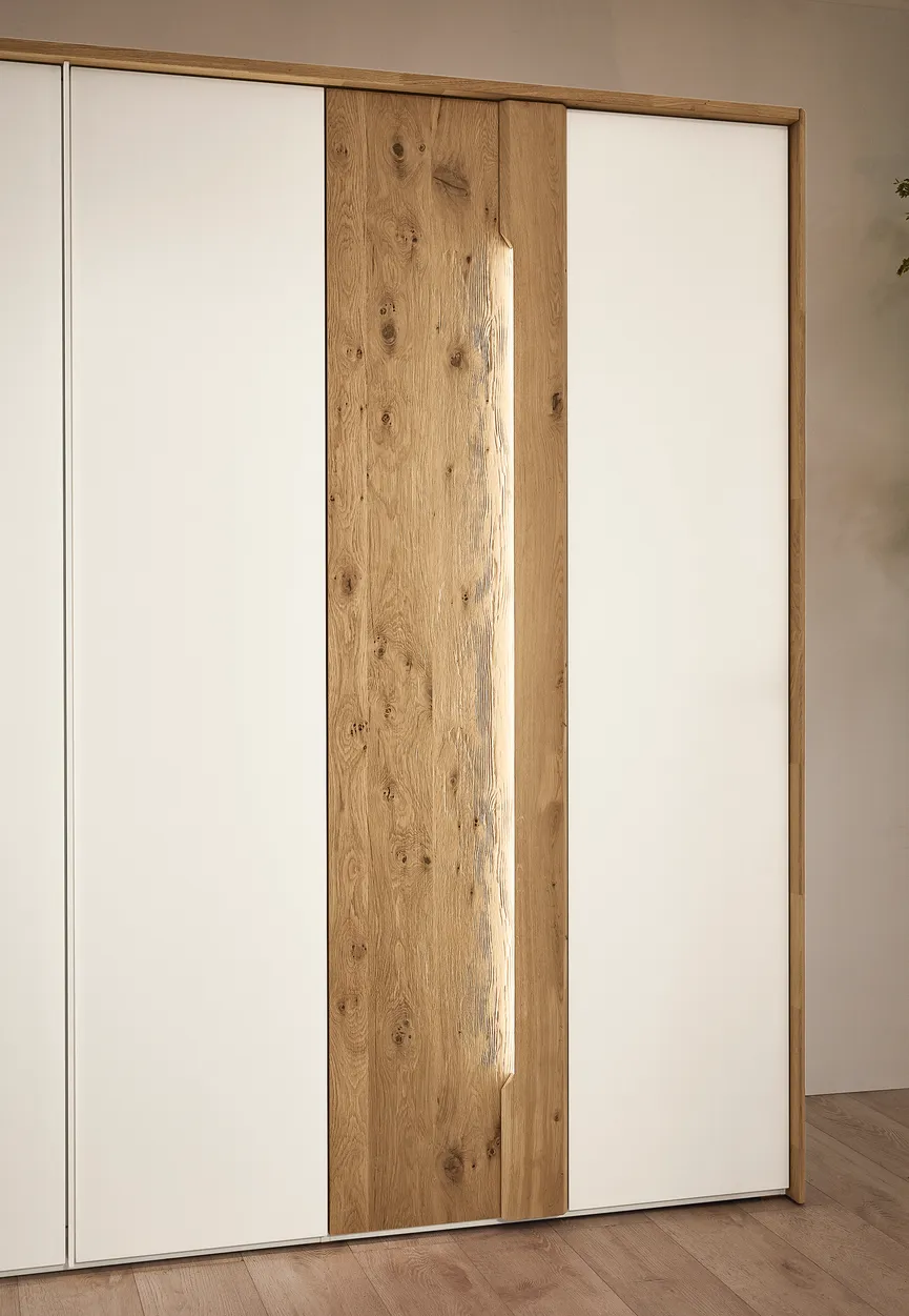 Drehtürenschrank 6-trg. detail