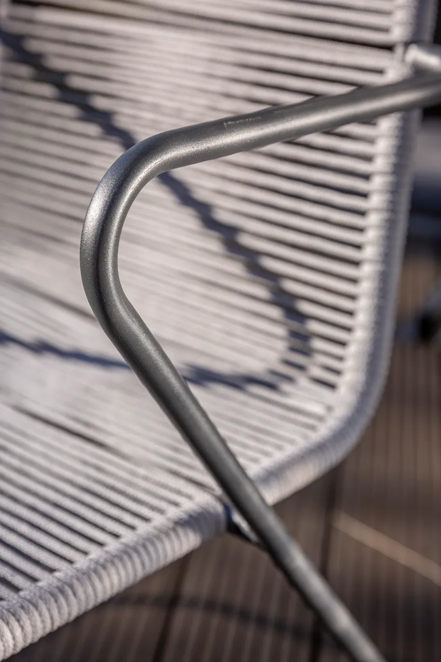 ** Gartenstuhl stapelbar detail