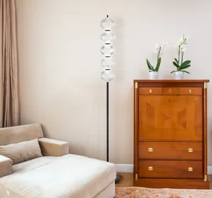 LED-Stehlampe