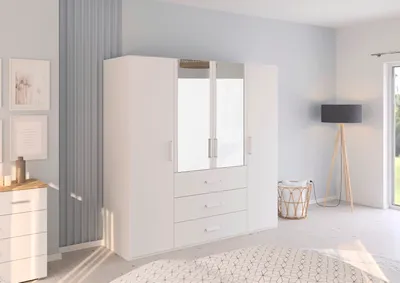 Kleiderschrank 