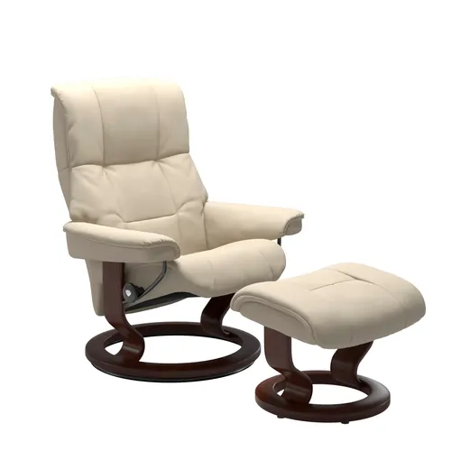 Sessel mit Hocker