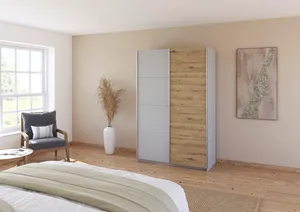 Schwebetürenschrank