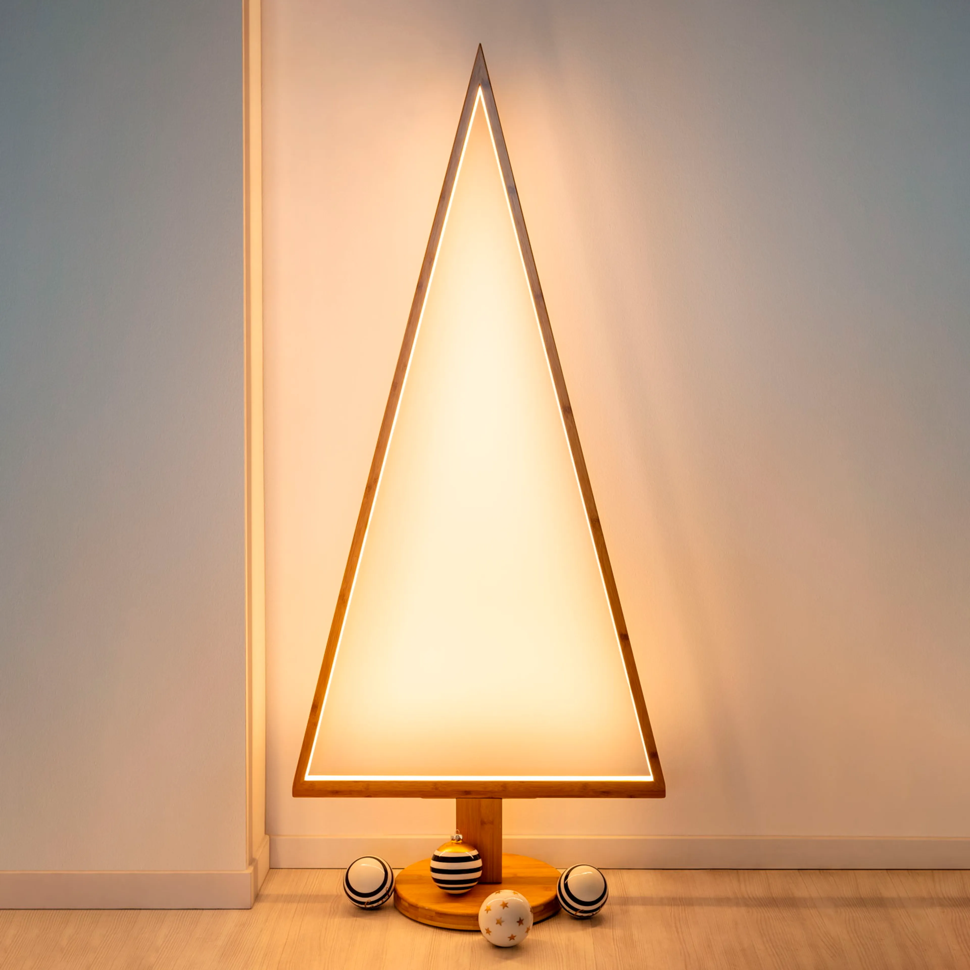 LED-Stehlampe Weihnachtsbaum
