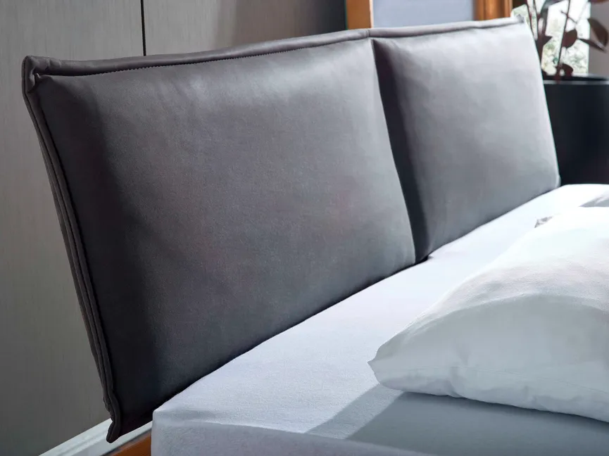 Massivholzbett 140x200 cm detail