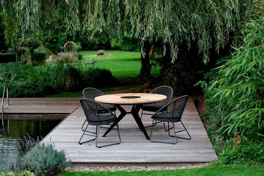 Tisch massiv Ø 140 detail