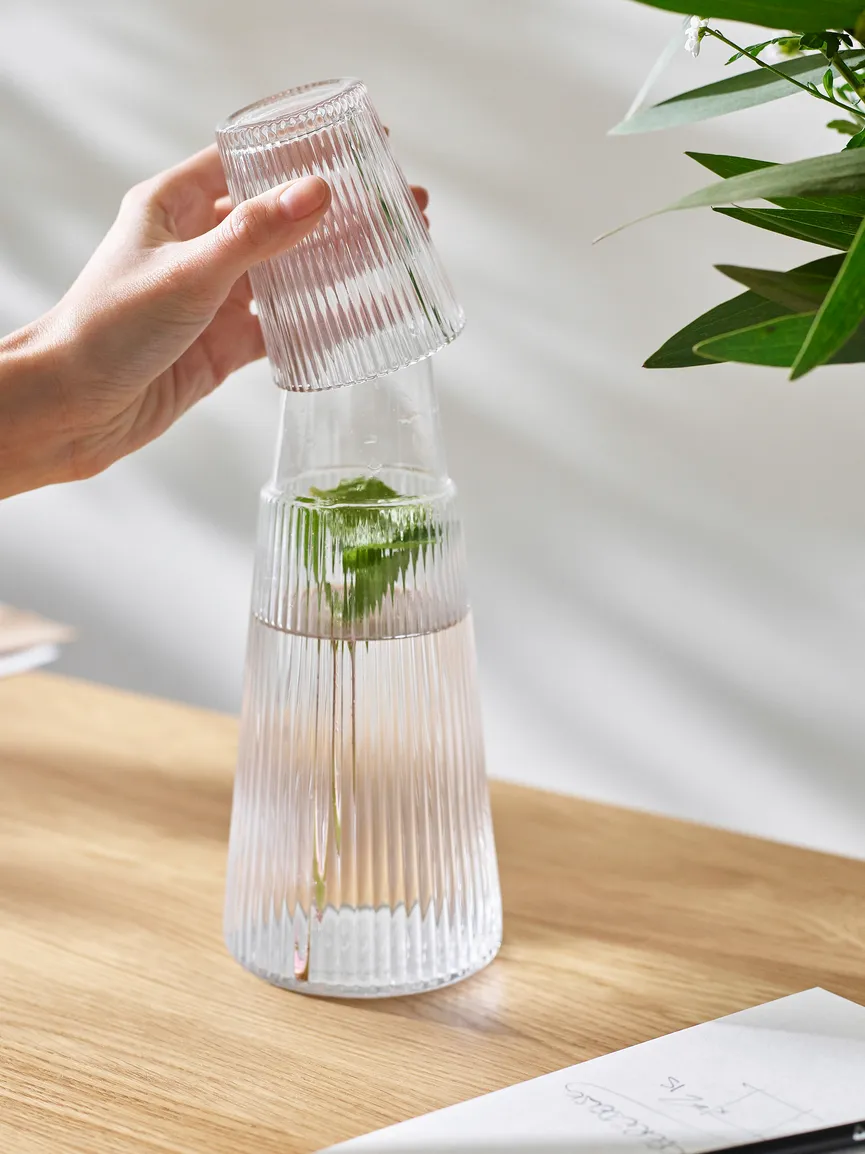 Karaffe "Pilastro" 1 Liter milieu