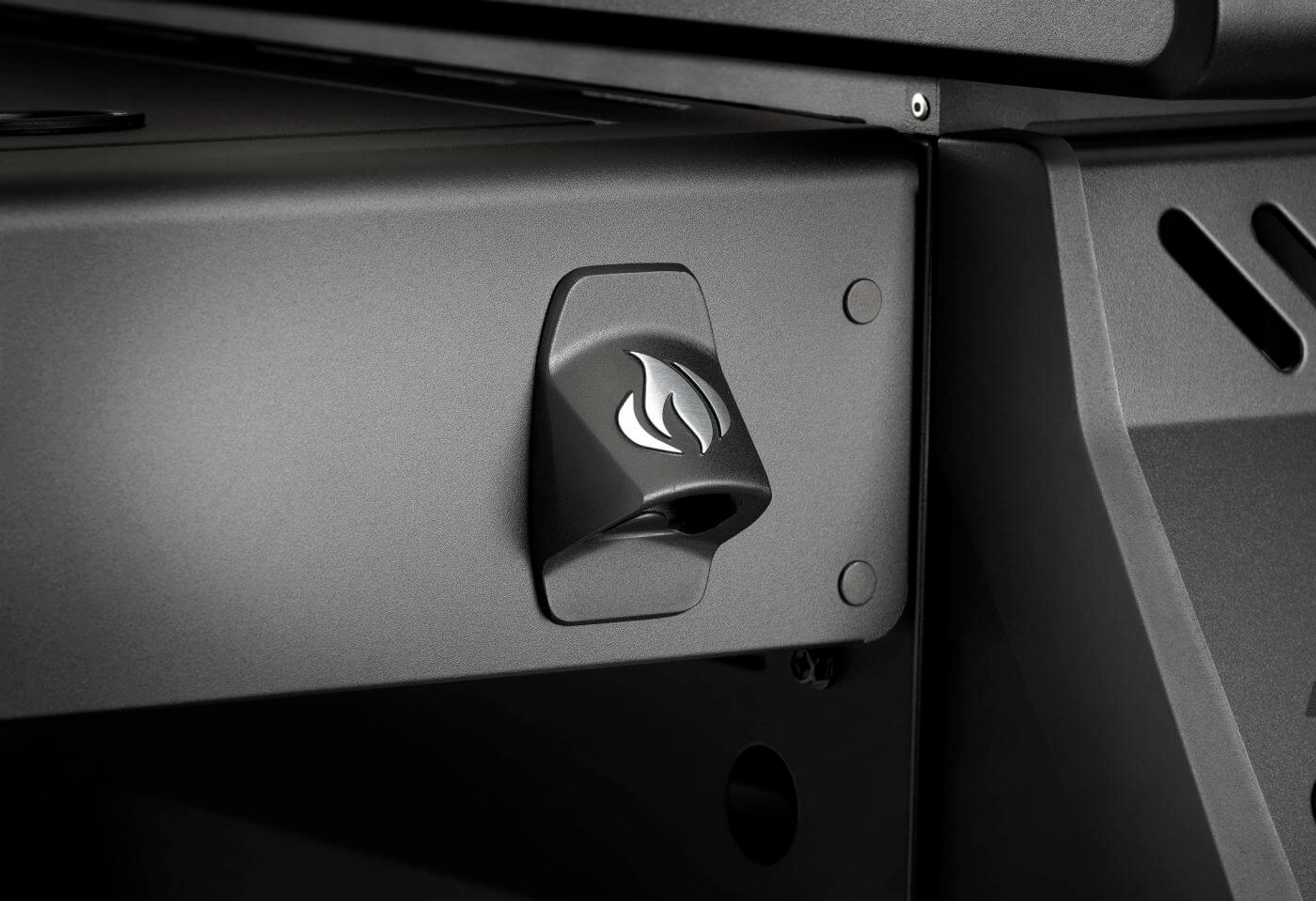 Phantom Rogue PRO 30 Plancha detail